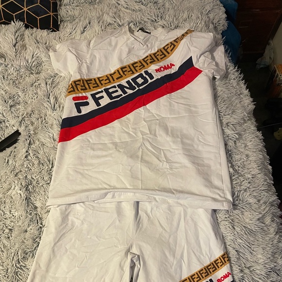 Fendi outfit - Picture 2 of 2